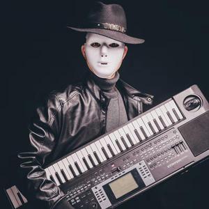 把胡秀英日出水了
